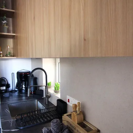 Apartment Aspri Petra