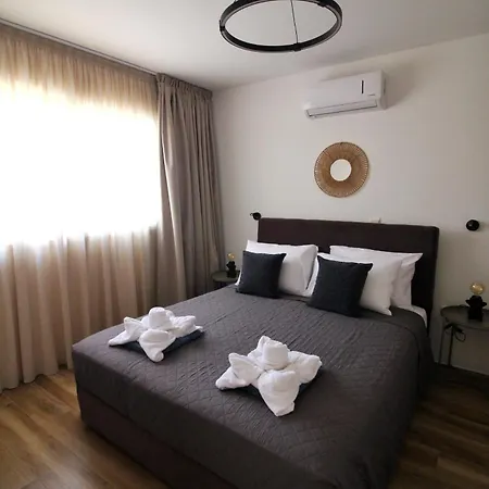 Aspri Petra Apartment *